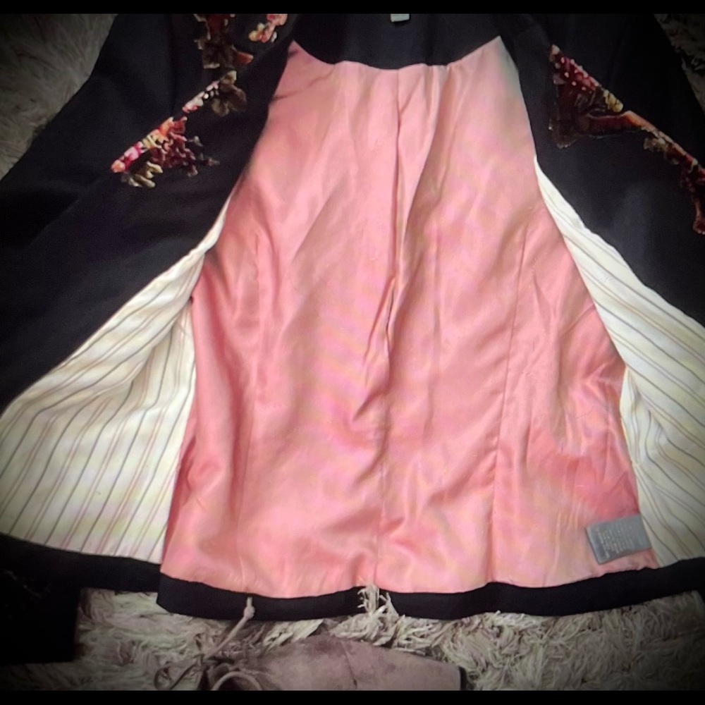 Beautiful blazer/jacket💕 - Picture 11 of 16